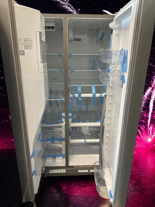 Whirlpool 28 cu. ft. Side-by-Side Refrigerator with In‑Door‑Ice Storage