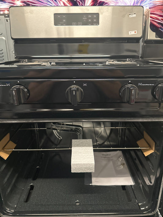 Whirlpool 5.1 cu. ft. Freestanding Gas Range with Edge-to-Edge Cooktop
