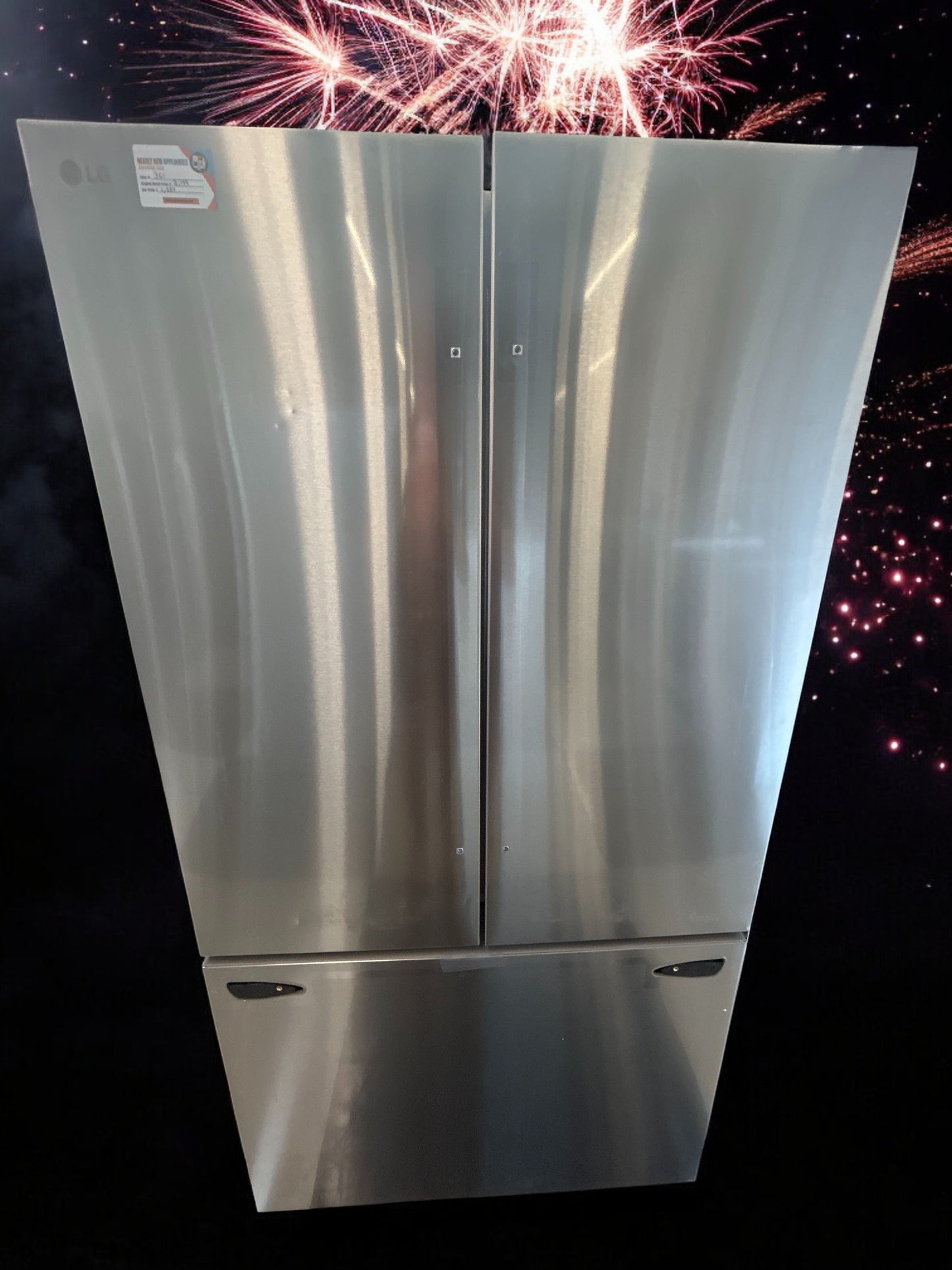 LG 27 cu. ft. Smart Counter-Depth MAX French Door Refrigerator